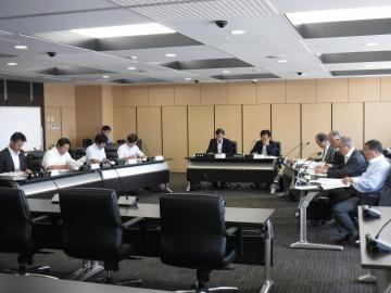 議会運営委員会の様子